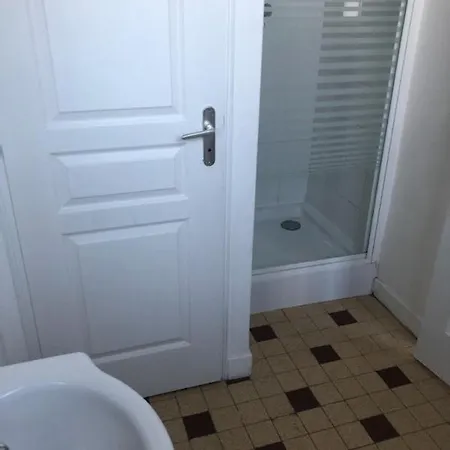 De La Plage Apartment *